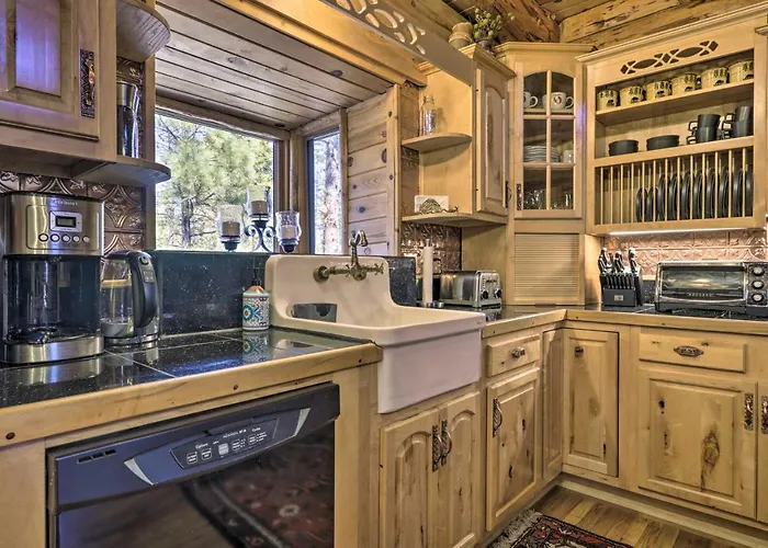 Fire Pit + Hot Tub: Lakeside On 2 Acres! * Pinetop-Lakeside