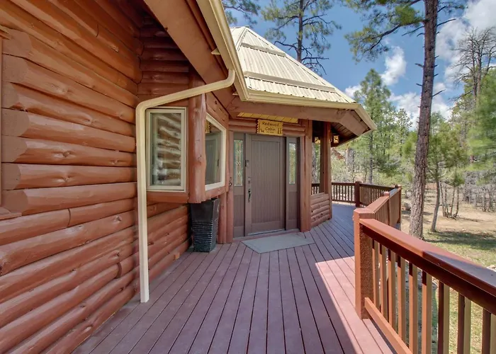Fire Pit + Hot Tub: Lakeside On 2 Acres! Pinetop-Lakeside