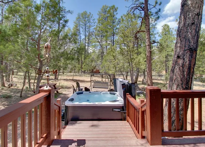 Fire Pit + Hot Tub: Lakeside On 2 Acres! Holiday home Pinetop-Lakeside